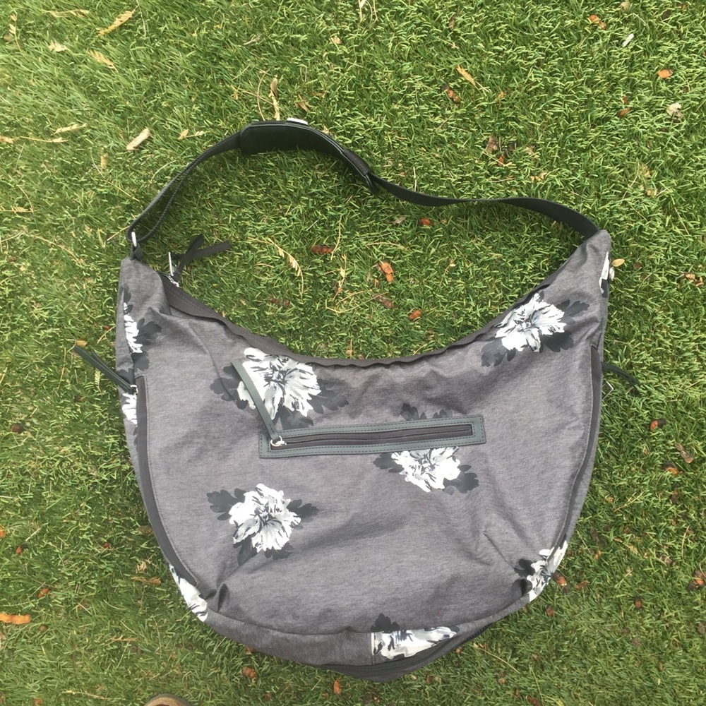 🦄Rare Lululemon  atomic flower tote